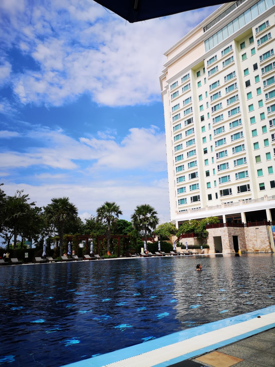 Hotel pool