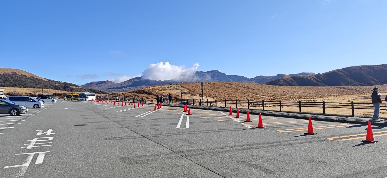 阿蘇火山停車場