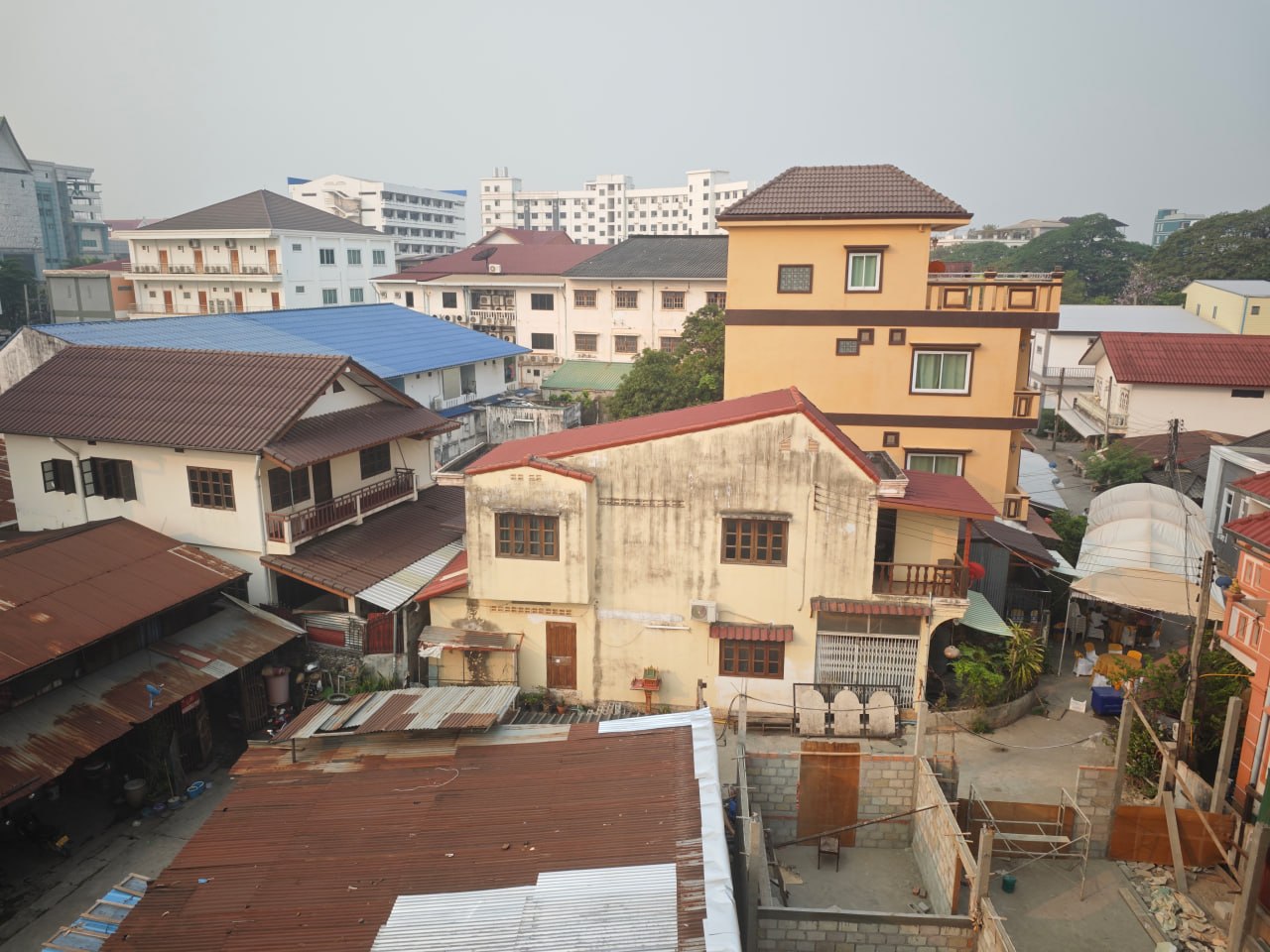 永珍城市屋頂風景