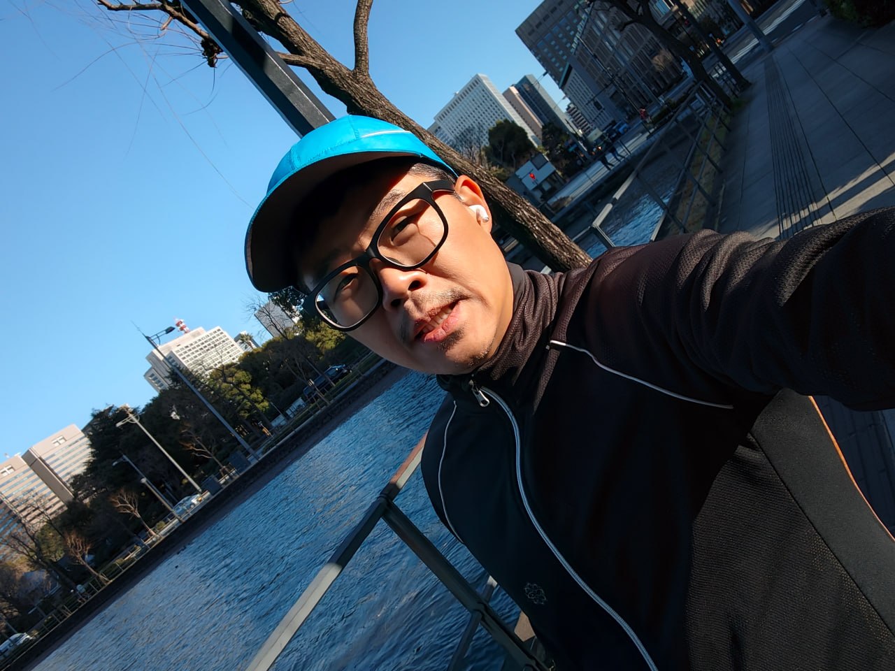 皇居護城河旁晨跑